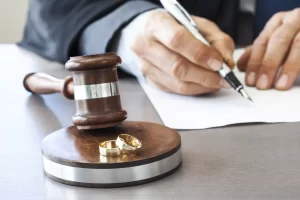 Houston Divorce Lawyer tampa divorce attorney 300x200 1